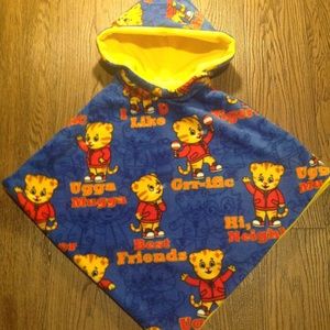 Daniel Tiger Poncho
